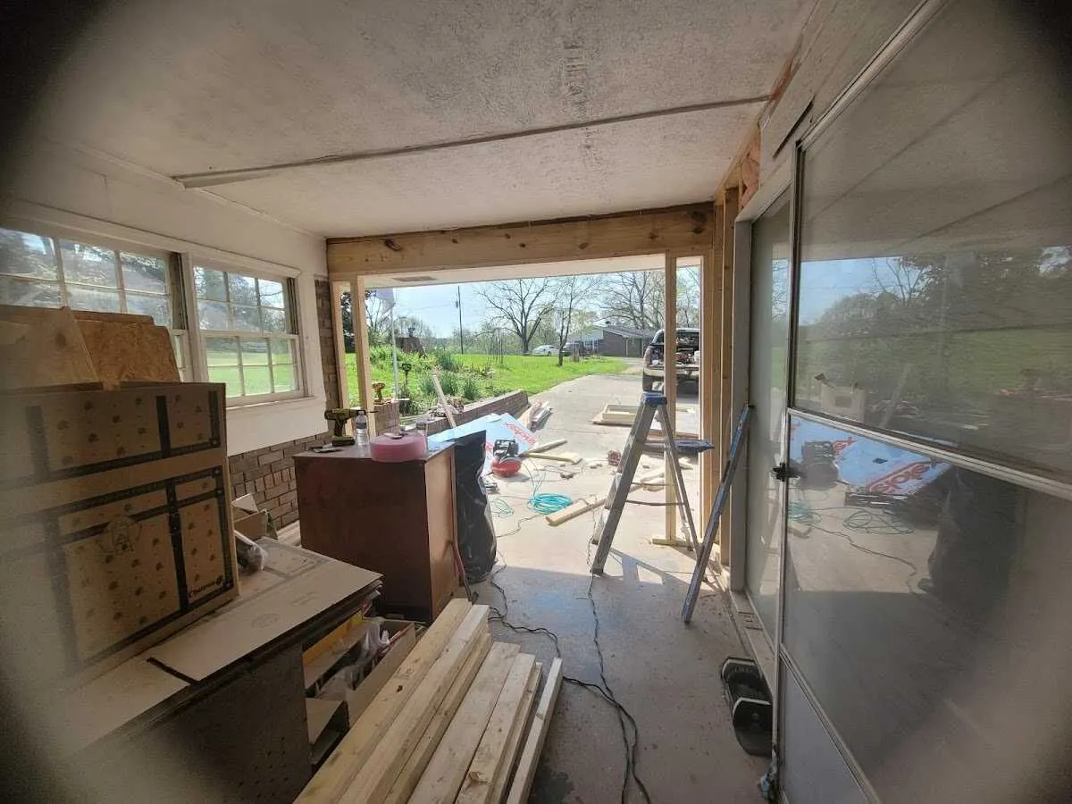 Air movers and dehumidifier for Drying & Dehumidification in McMinnville